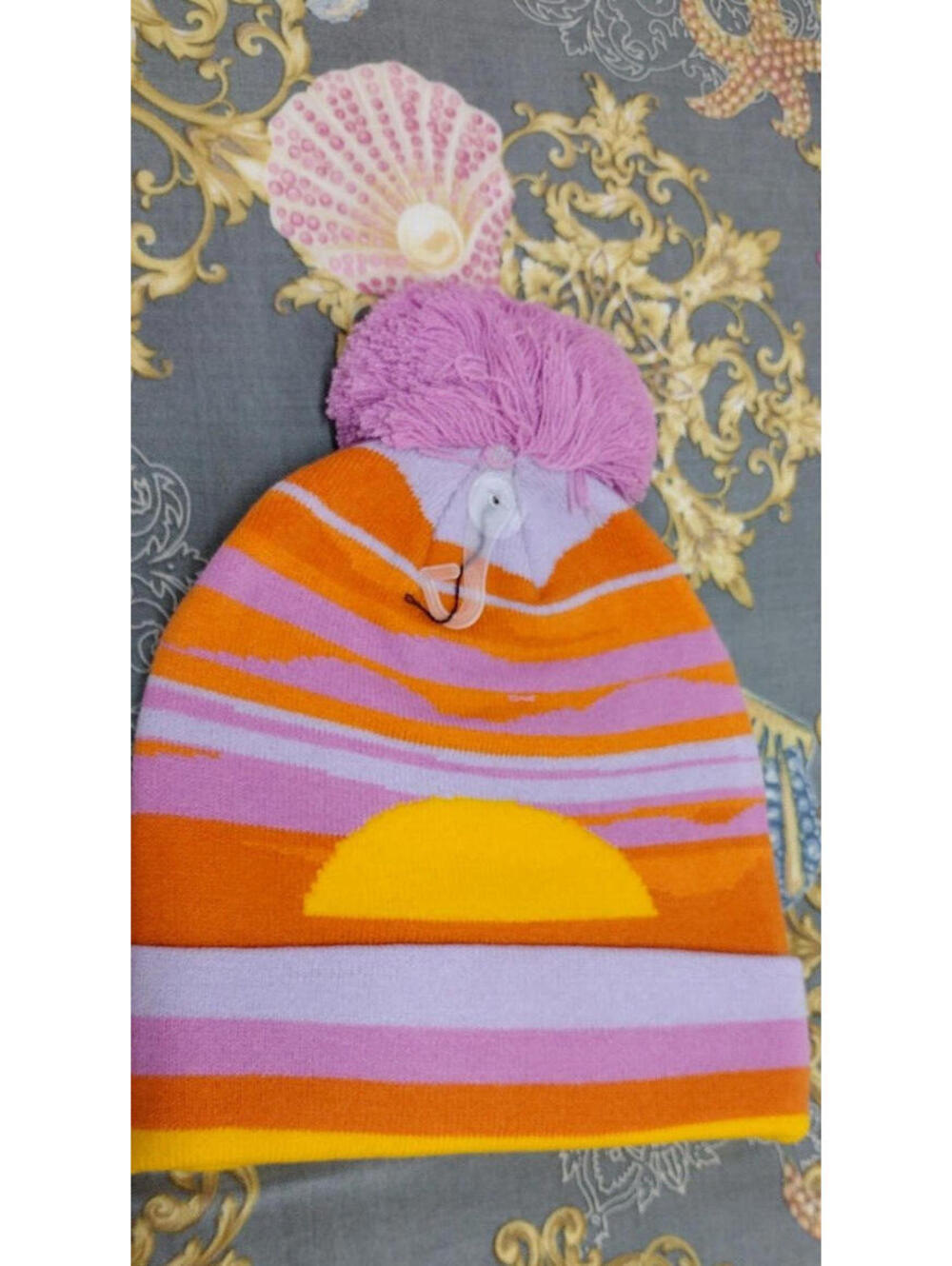 NEW Beanie Sun Sunrise Scene Vibrant Happy Colors Yellow Orange Pink Retro 70s - Picture 3 of 15